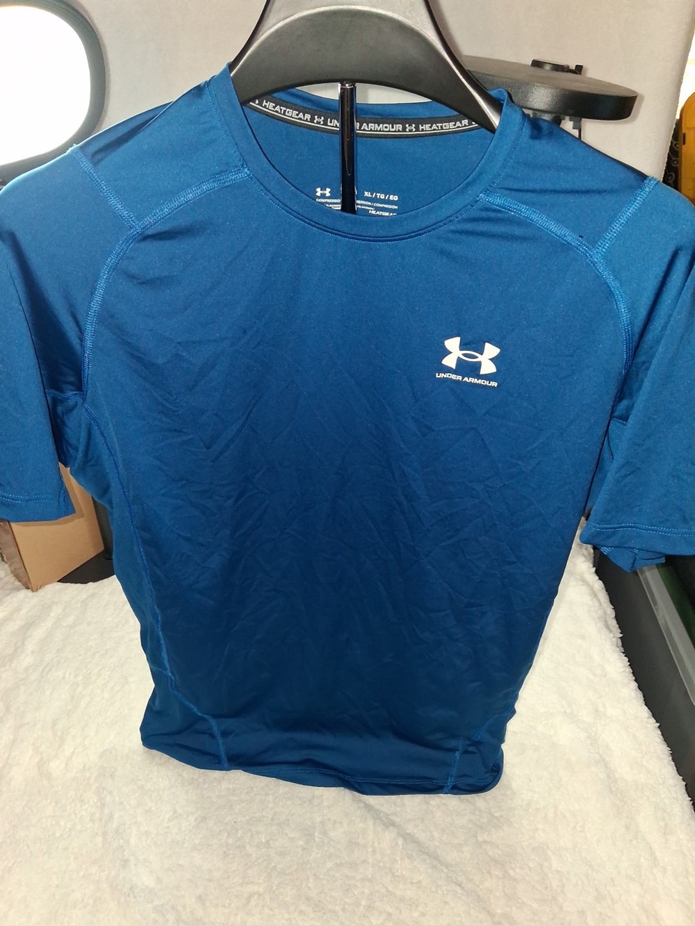 💙 Under Armour HeatGear Compression Shirt — Men’s XL